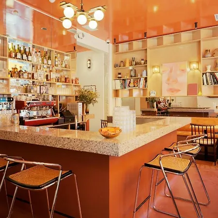 Present - 200m Des Arenes D'arles - Encore Mieux 酒店 阿爾勒