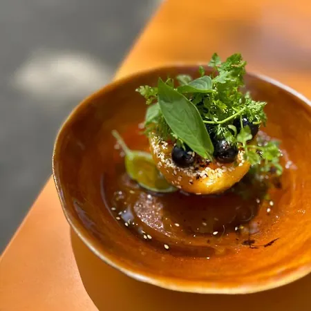 Present - 200m Des Arenes D'arles - Encore Mieux 酒店 阿爾勒